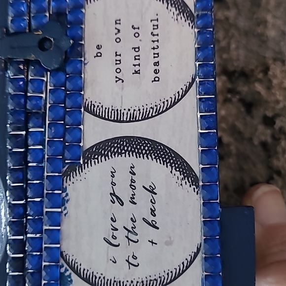 FINAL PRICE BUNDLE HALLMARK KEEPSAKE 2017, REALLY CUTE BOX WITH 2 ORNIMENTS - Picture 14 of 16